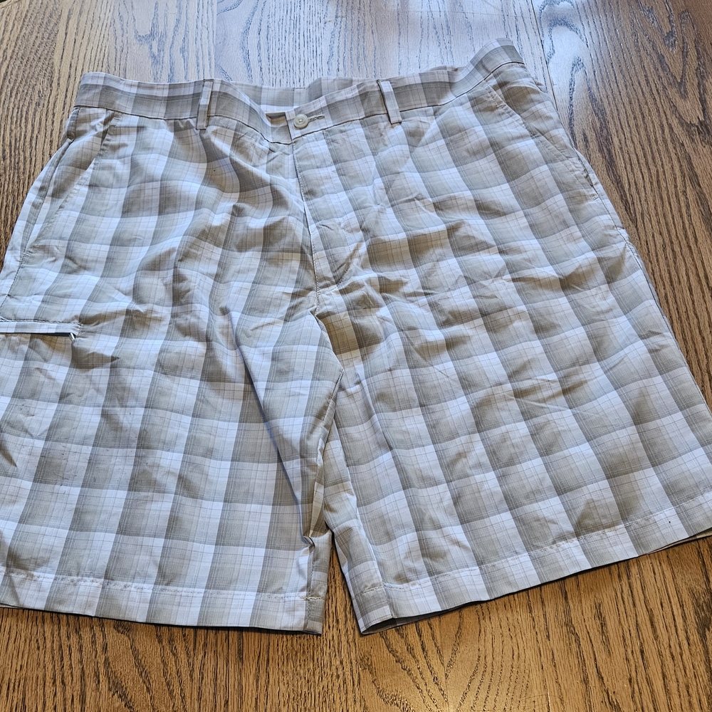 NWOT Grand Slam Plaid Men's Shorts - tan